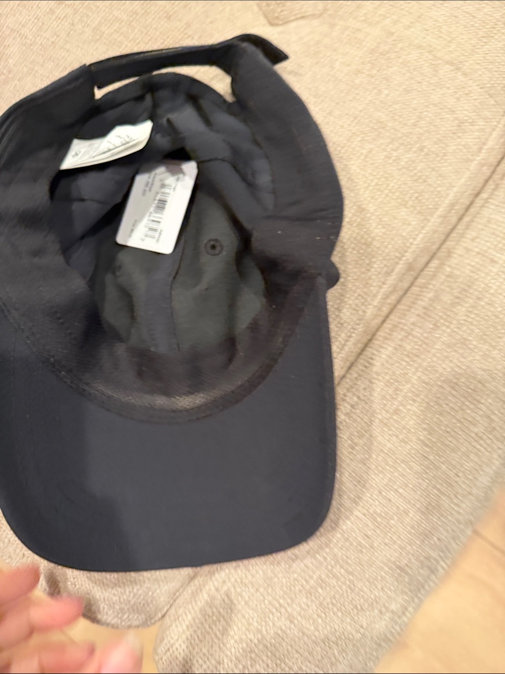 ALO Yoga Black Logo Baseball Cap - Picture 3 of 3